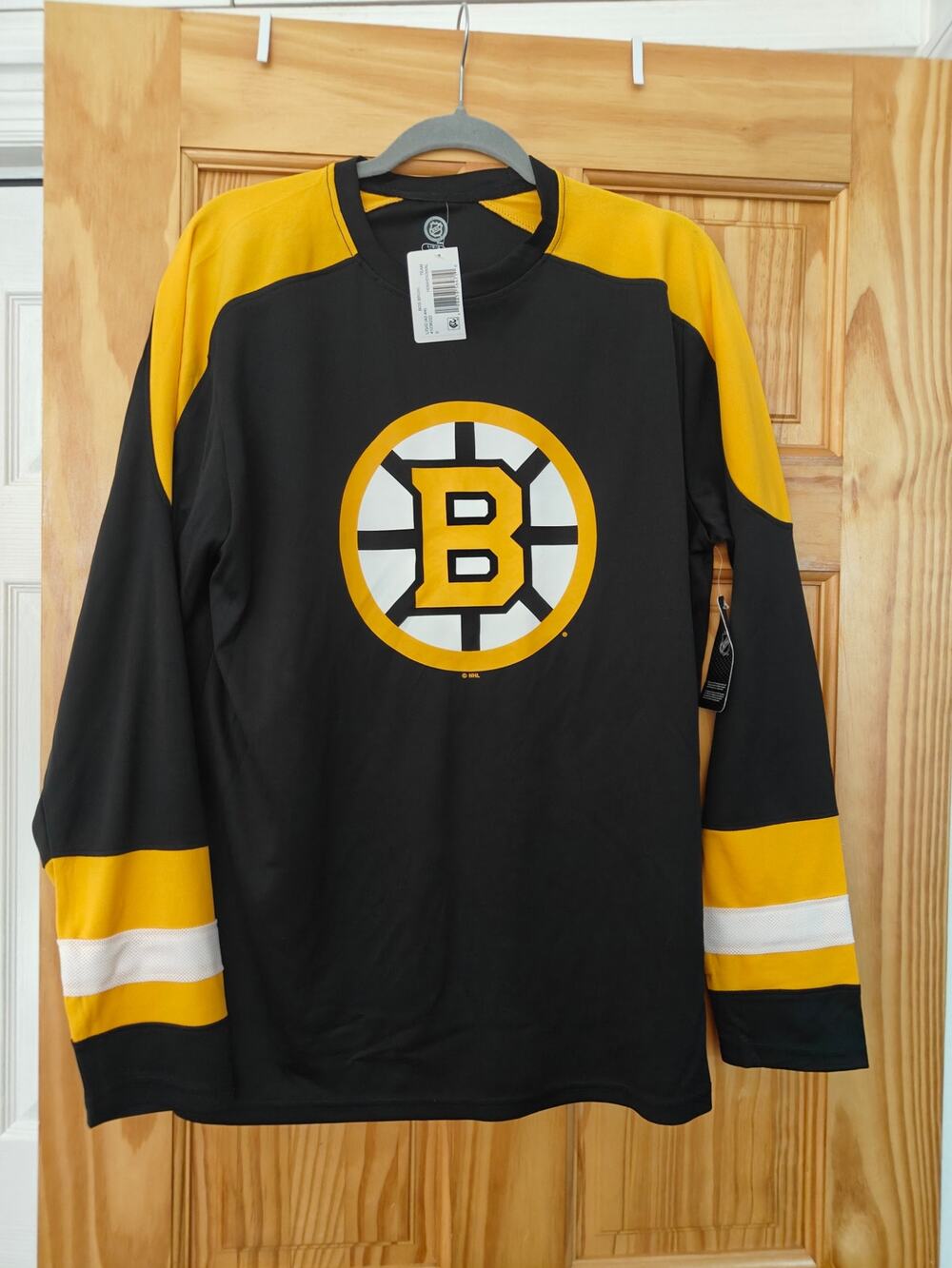 NHL Boston Bruins Official Team Work Out Jersey Size L Happy Gilmore NWT Sporty